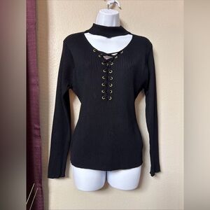 RB27 Questions? Black lace up front cut out ribbed sweater size large